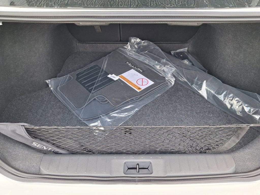 New 2025 Nissan Sentra SV w/ Trunk Package image 25