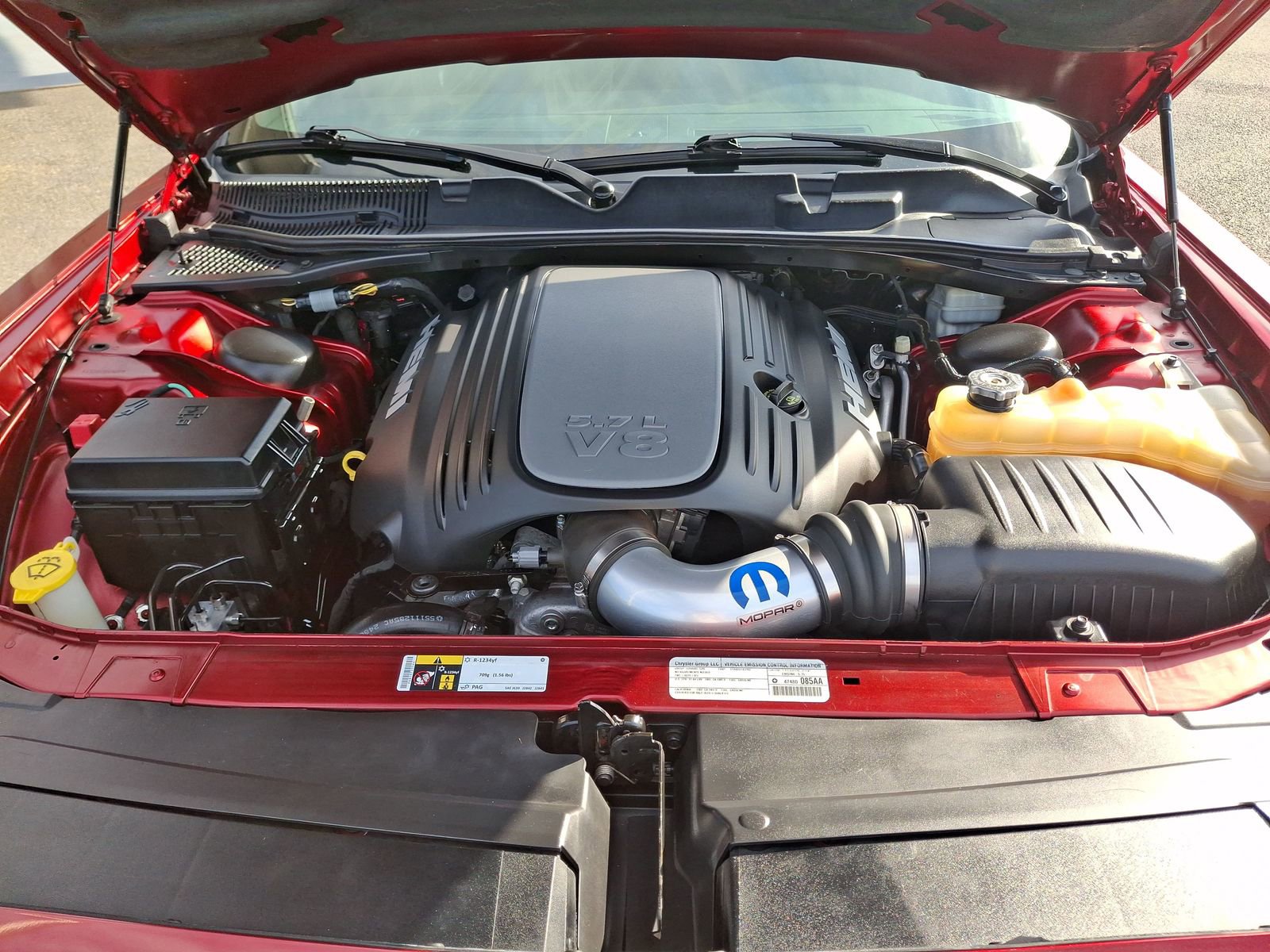 Used 2014 Dodge Challenger R/T RWD image 22