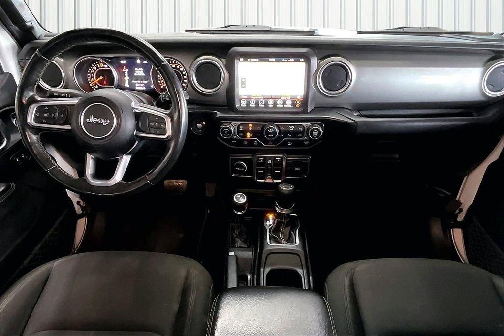 Used 2019 Jeep Wrangler Unlimited Sahara w/ Uconnect 4C Nav & Sound Group AWD/4WD image 7