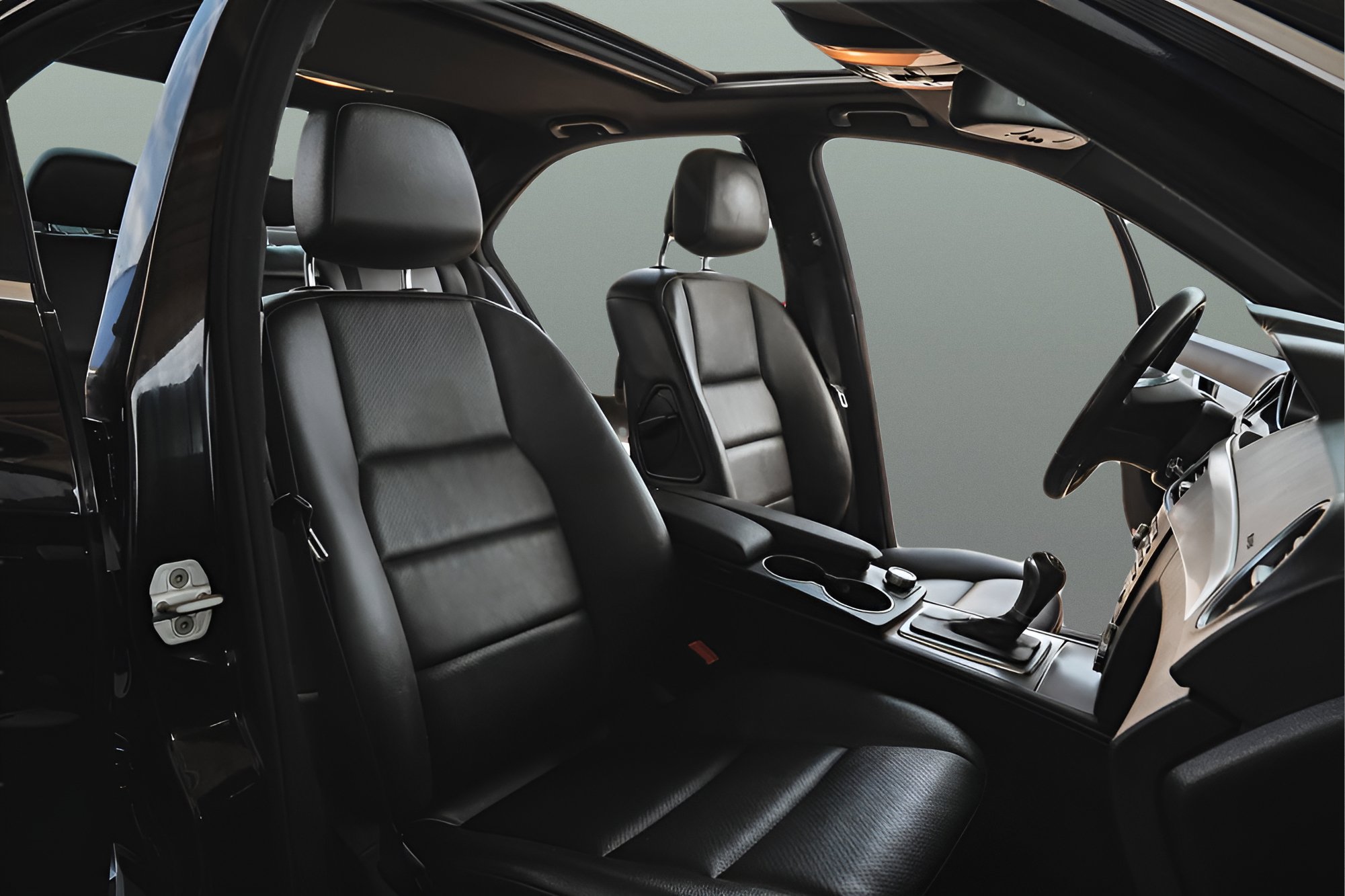 Used 2014 Mercedes-Benz C 250 Sport image 15