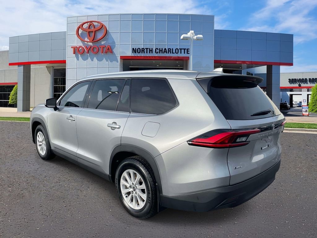Used 2024 Toyota Grand Highlander XLE image 7