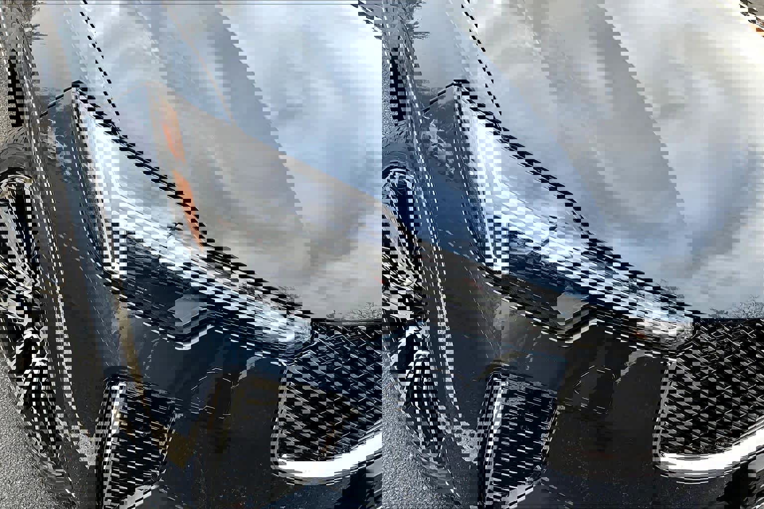 New 2026 Volvo XC90 B6 Plus w/ Protection Package Premier image 15