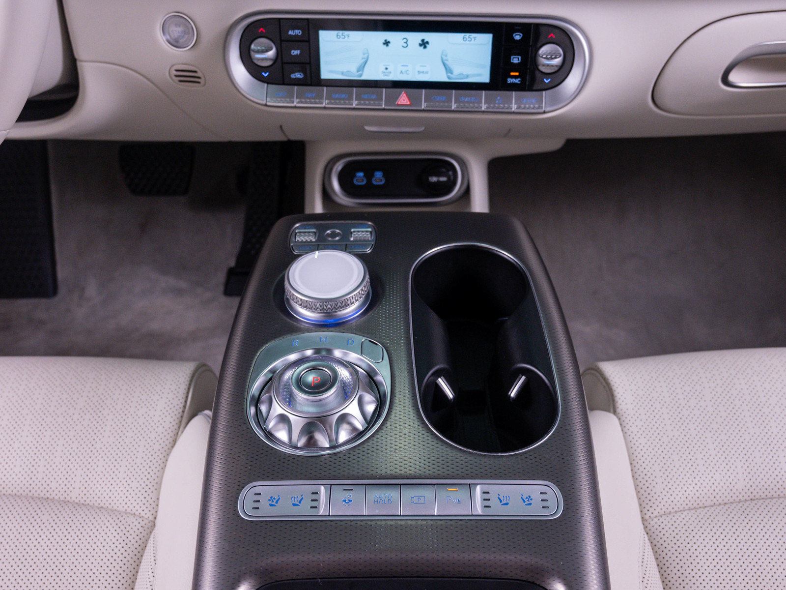 Used 2023 Genesis GV60 Advanced AWD/4WD image 29
