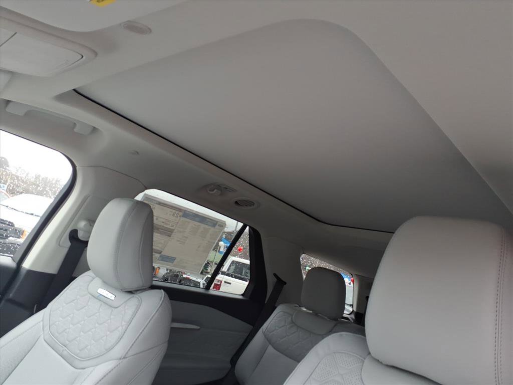New 2026 Ford Explorer Platinum w/ LUX Leather Package image 10