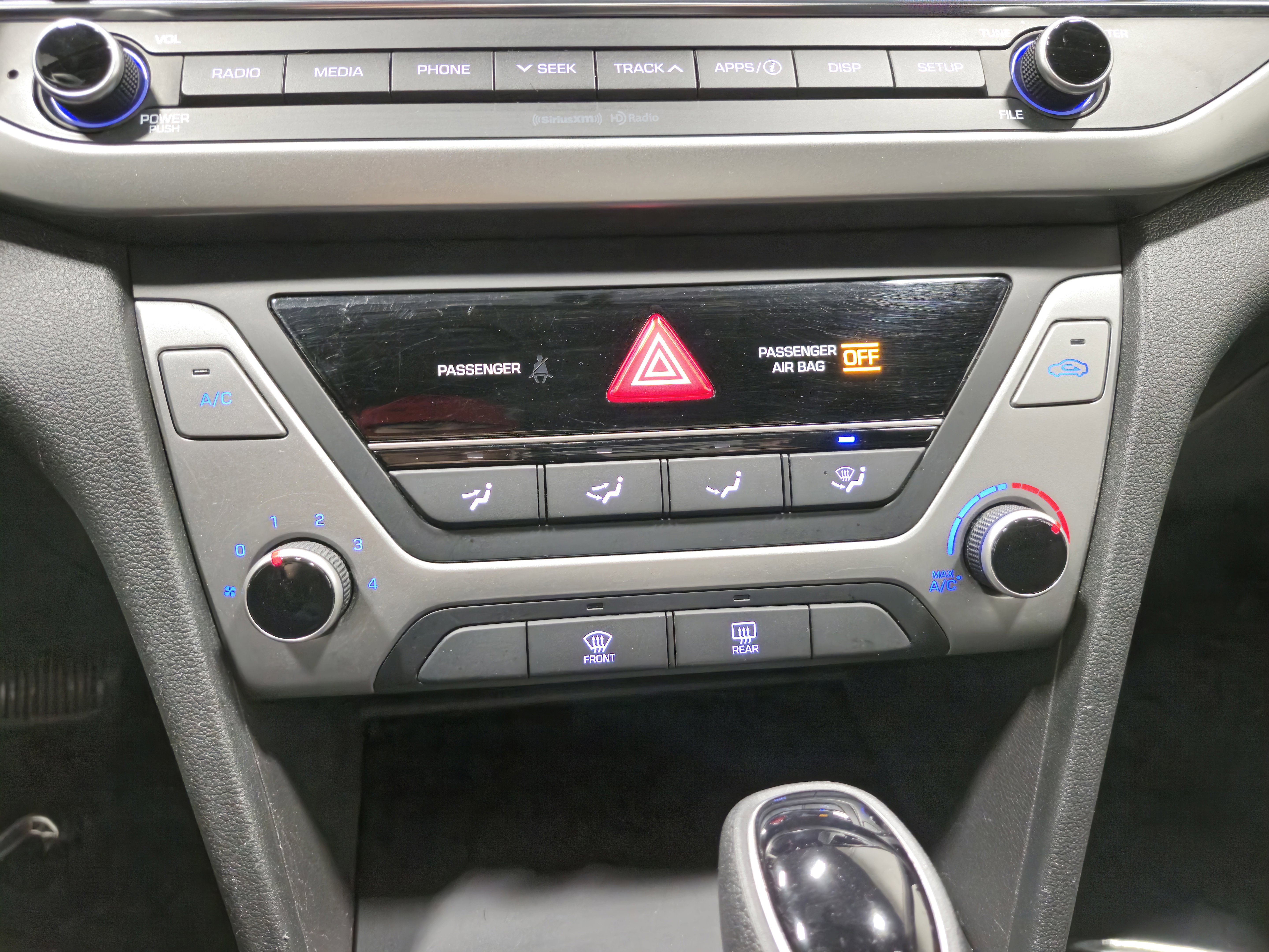 Used 2018 Hyundai Elantra SEL image 29