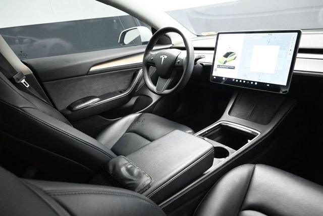 Used 2021 Tesla Model 3 Standard Range Plus RWD image 13