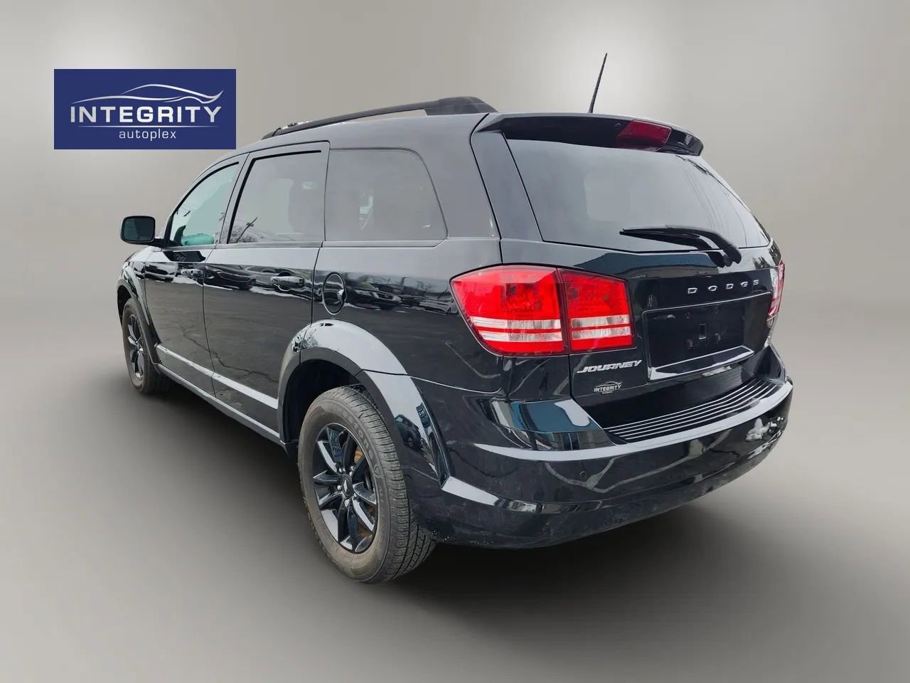 Used 2020 Dodge Journey SE w/ Blacktop Package image 5