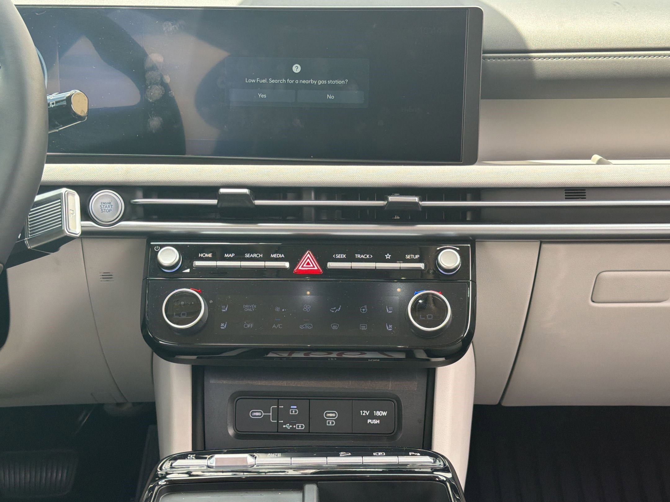 Certified 2025 Hyundai Tucson Limited AWD/4WD image 26