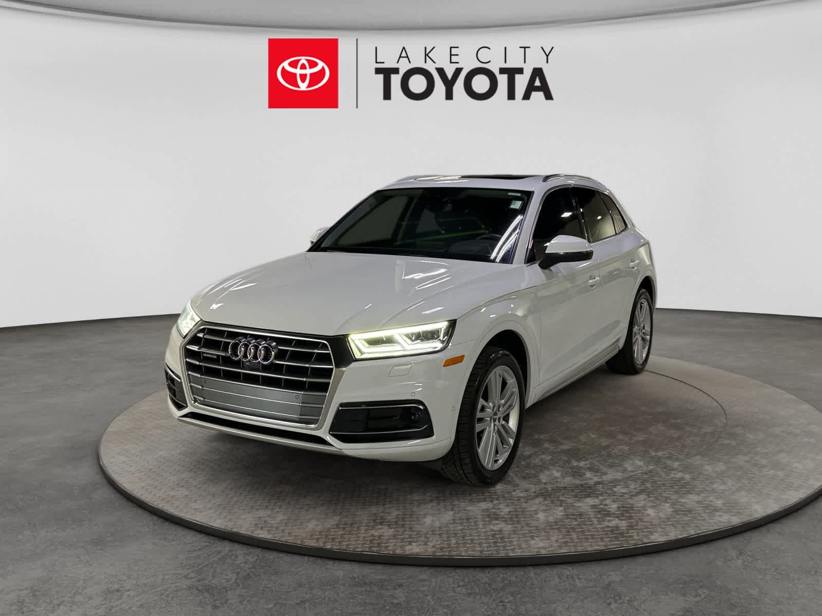 Used 2019 Audi Q5 Prestige w/ Prestige Package