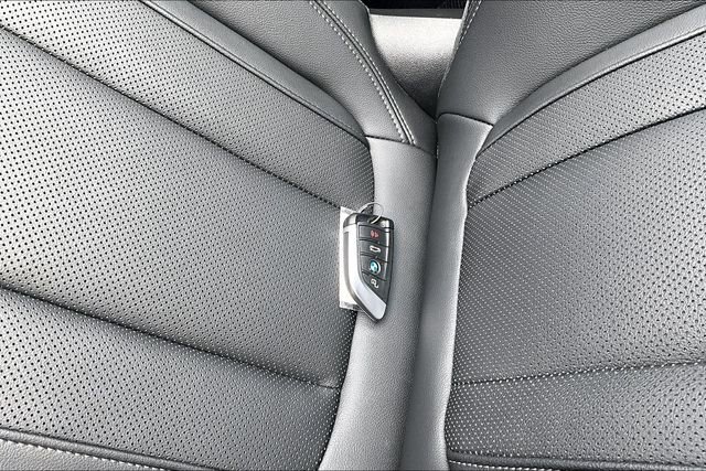 Used 2024 BMW 330e w/ Convenience Package RWD image 10