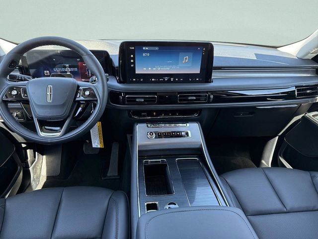 New 2026 Lincoln Aviator 2WD image 26