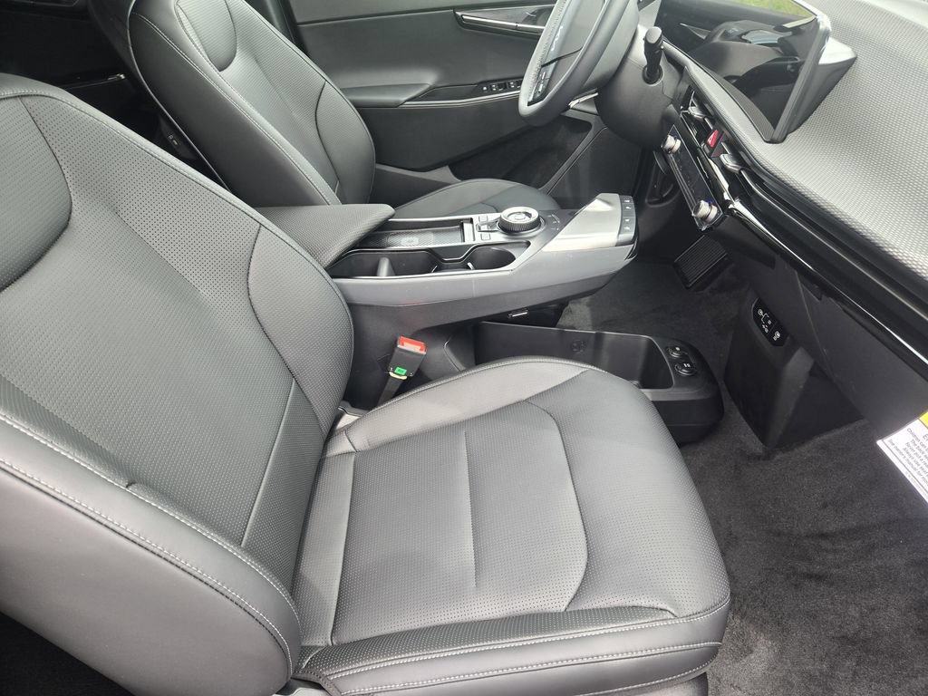 New 2025 Kia EV6 Wind RWD image 10