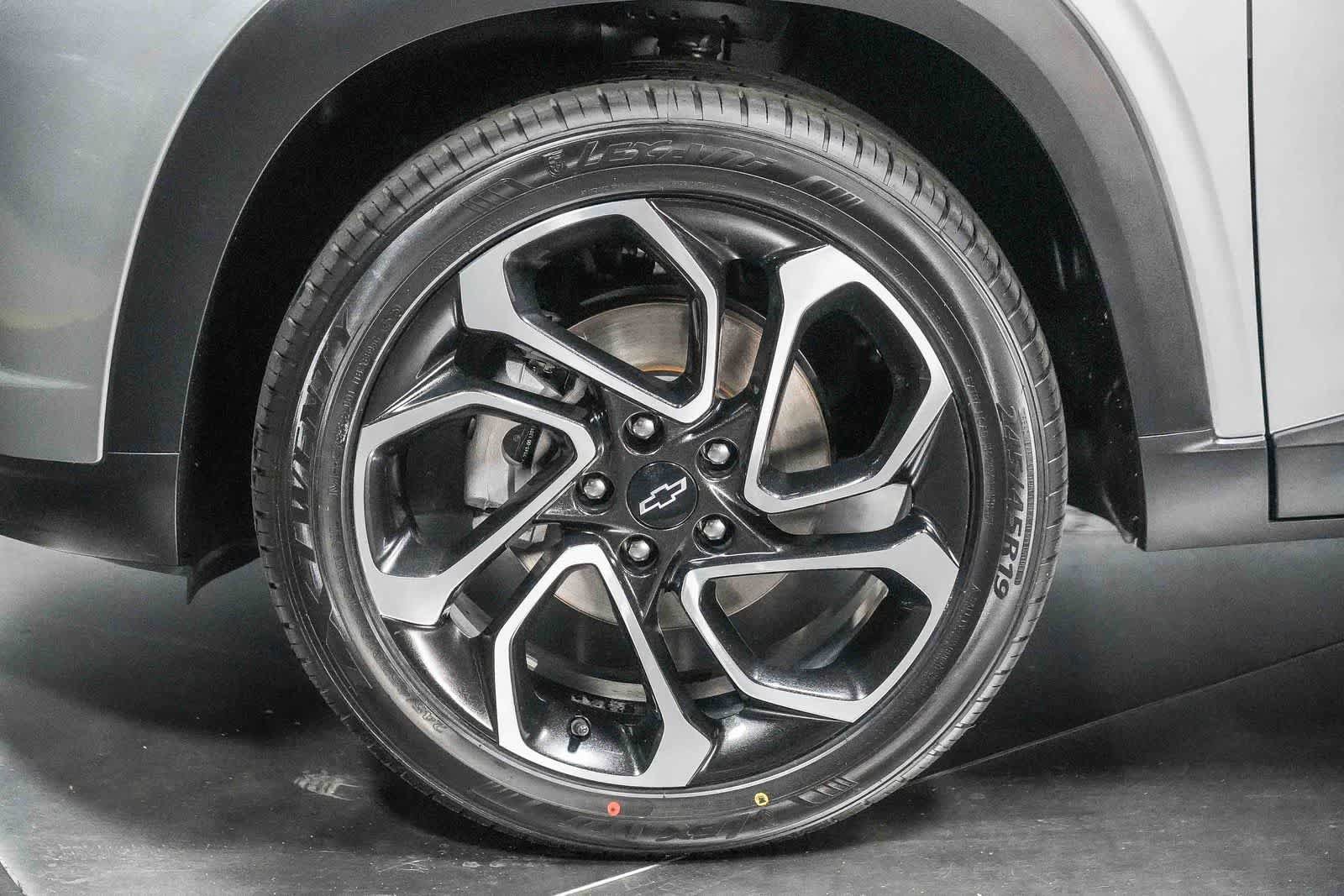 Used 2024 Chevrolet Trax RS w/ Driver Confidence Package FWD image 9