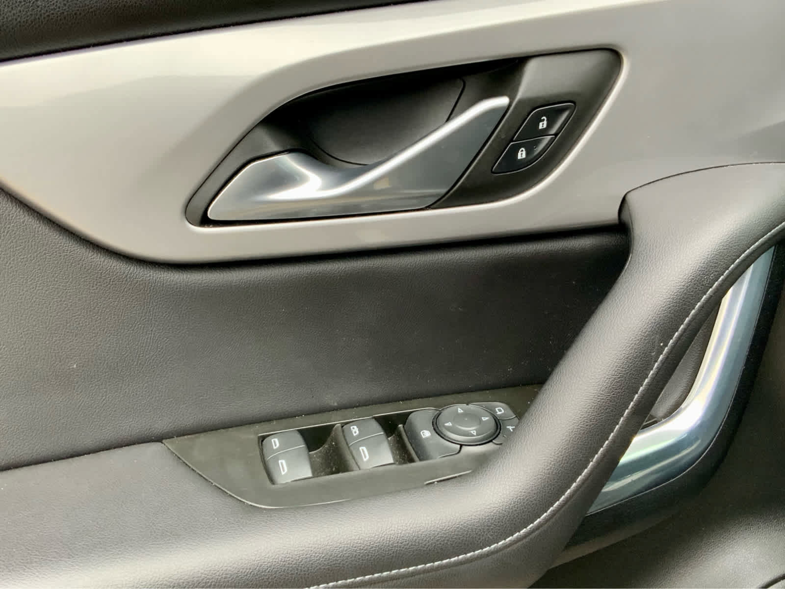 Used 2022 Chevrolet Blazer LT image 52