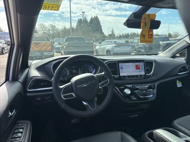 New 2026 Chrysler Voyager LX FWD image 15