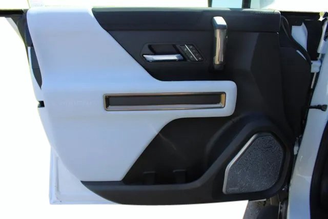 New 2025 GMC Hummer EV 2X image 13
