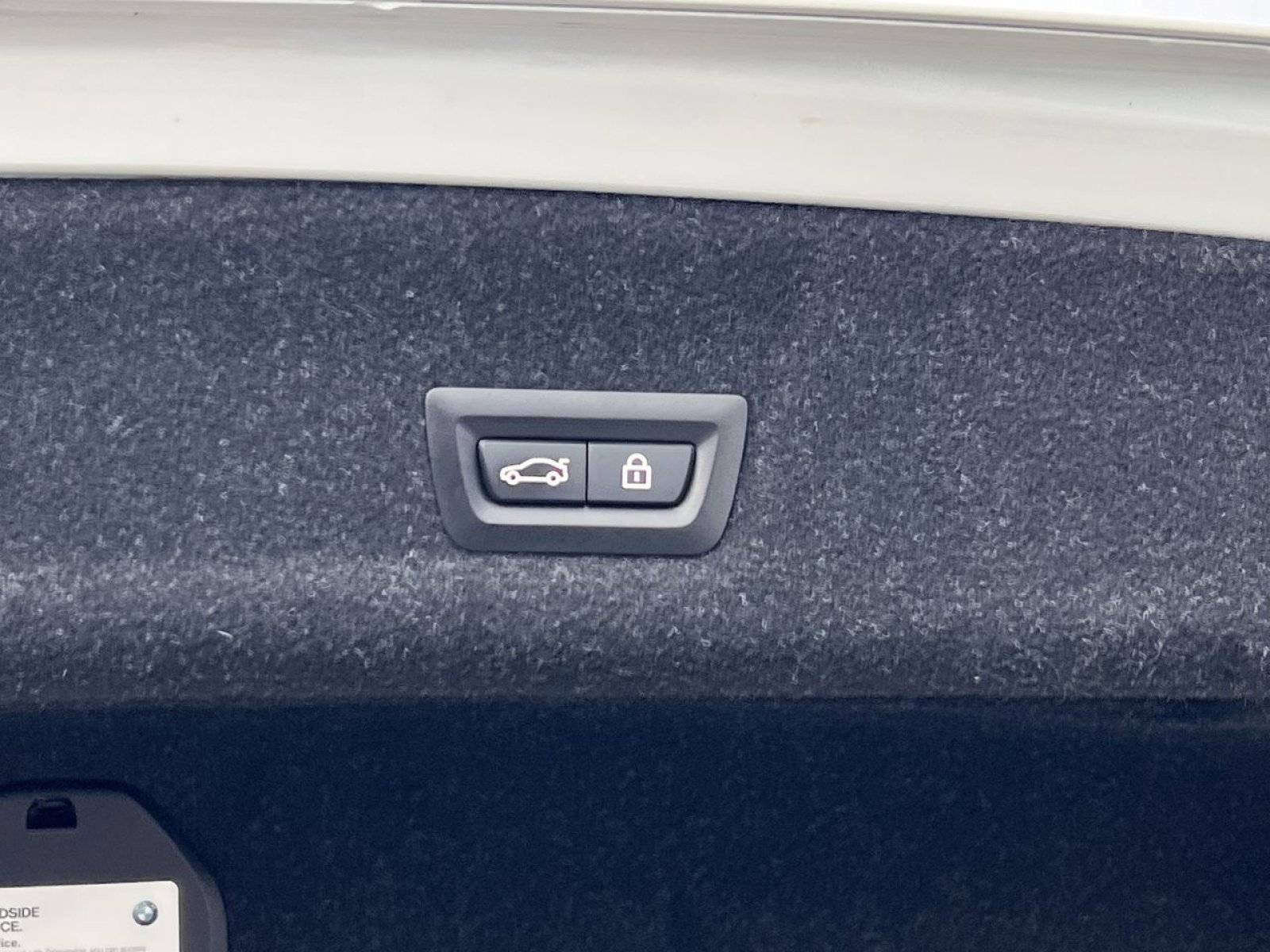 Used 2021 BMW 330e xDrive w/ Convenience Package image 29