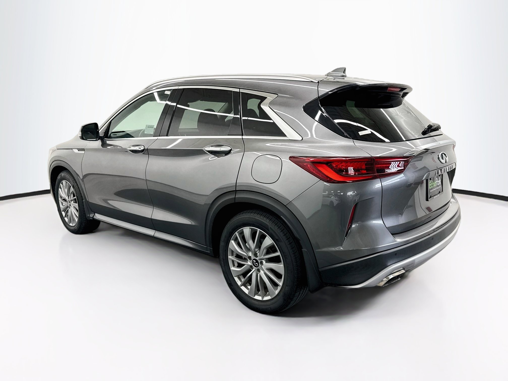 Used 2023 INFINITI QX50 Luxe FWD image 5