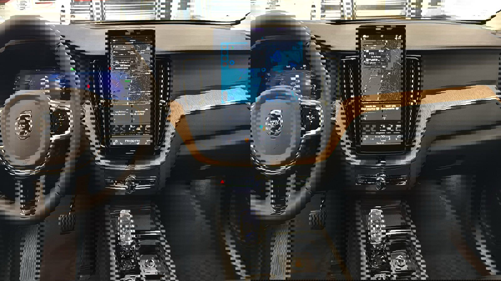 New 2026 Volvo XC60 T8 Plus w/ Protection Package Premier image 11