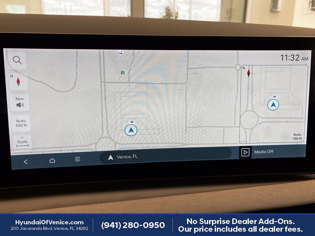 Used 2025 Hyundai Tucson Limited AWD/4WD image 7
