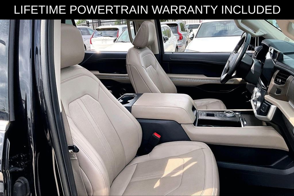 Used 2024 Ford Expedition Limited image 10