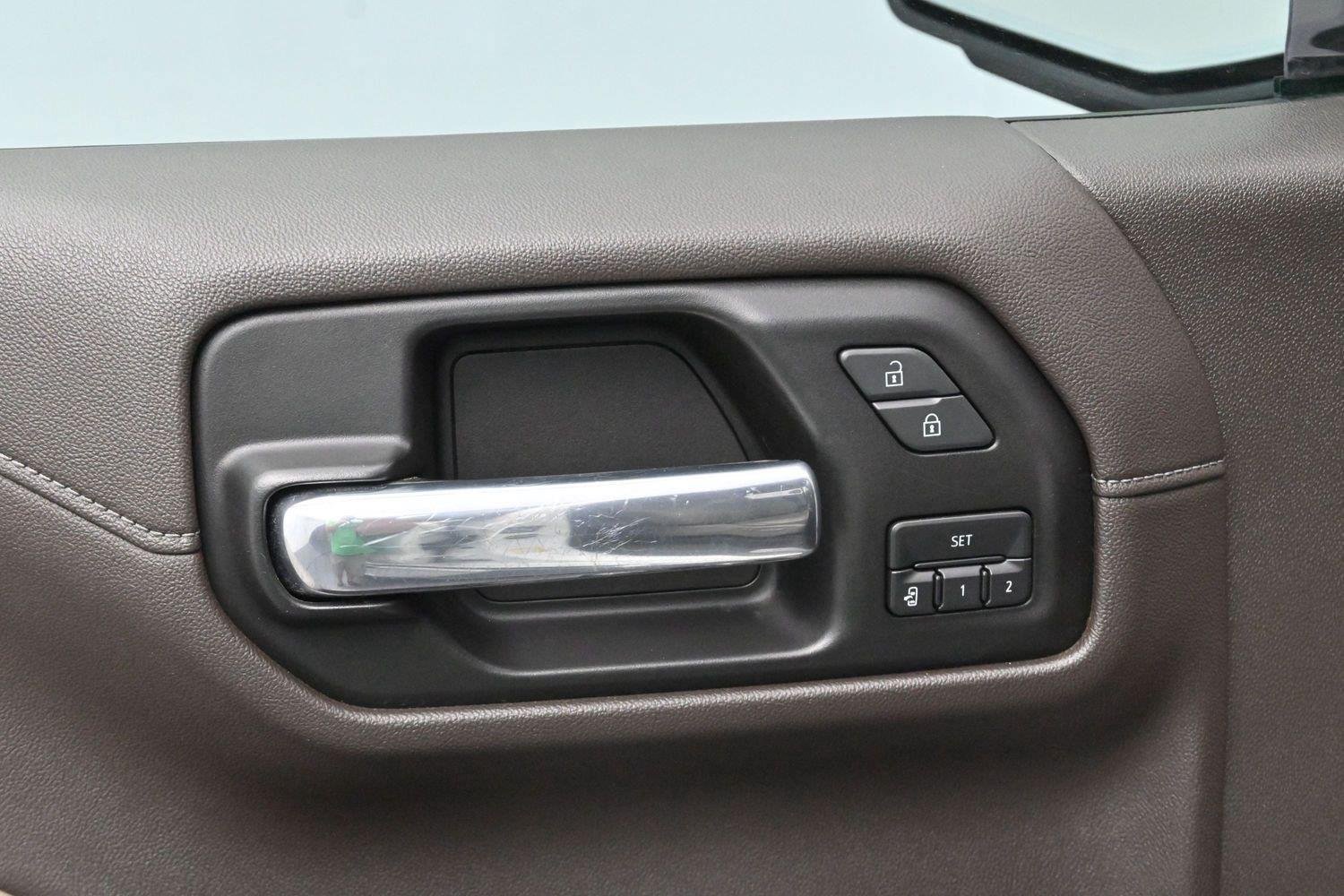 Used 2019 GMC Sierra 1500 SLT w/ SLT Premium Plus Package AWD/4WD image 11