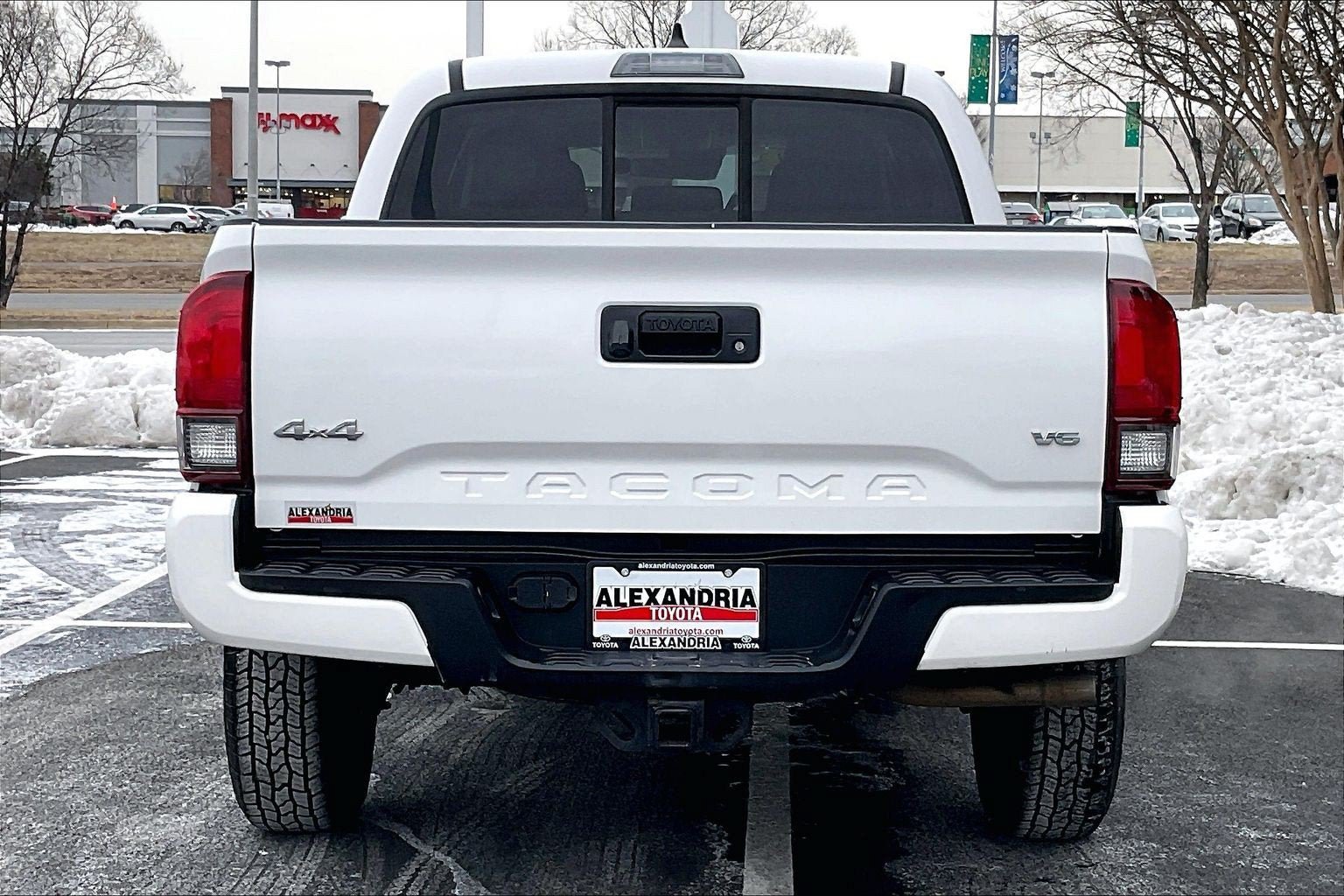 Used 2020 Toyota Tacoma SR AWD/4WD image 4