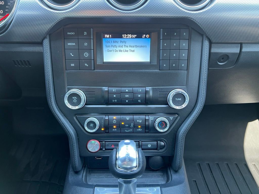 Used 2021 Ford Mustang GT RWD image 32