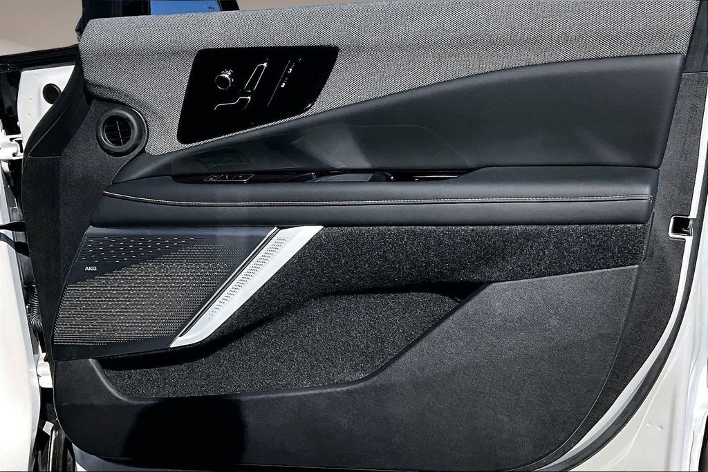 Certified 2025 Cadillac Optiq Luxury 1 image 19