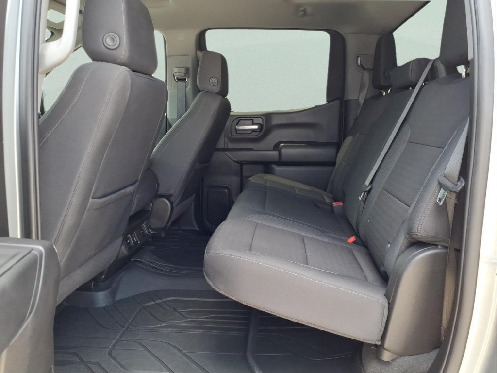 Used 2024 Chevrolet Silverado 1500 Custom w/ Turbomax Blackout Package RWD image 16