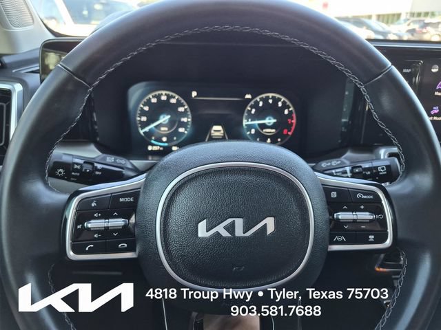 Certified 2023 Kia Sorento SX AWD/4WD image 32