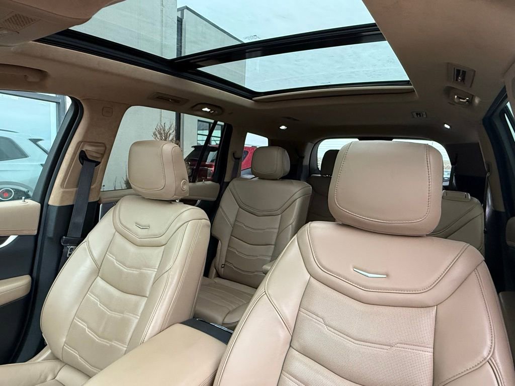 Used 2024 Cadillac XT6 Sport image 9