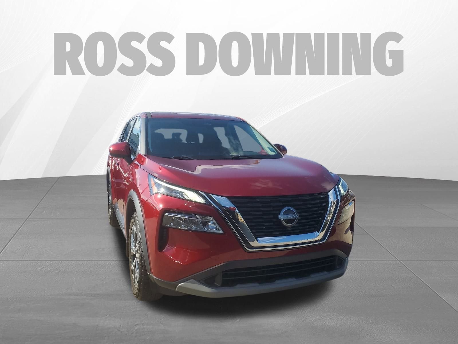 Used 2023 Nissan Rogue SV image 3