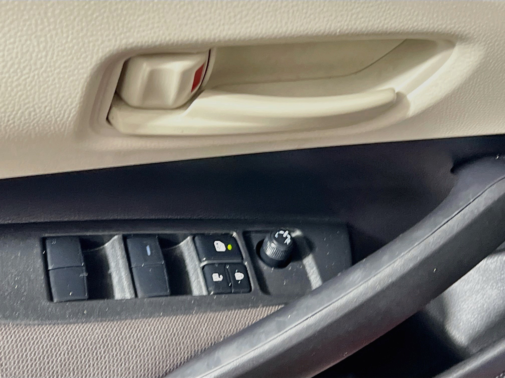 Used 2026 Toyota Corolla LE FWD image 17