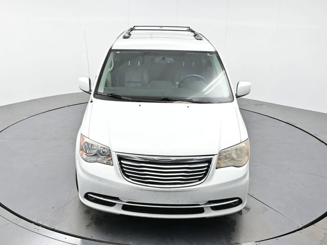 Used 2015 Chrysler Town & Country Touring image 18