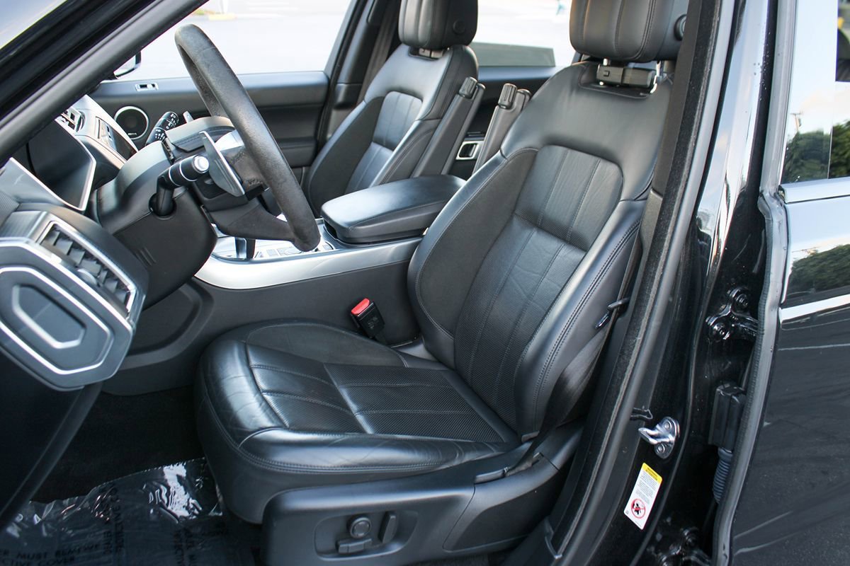 Used 2020 Land Rover Range Rover Sport HST AWD/4WD image 13