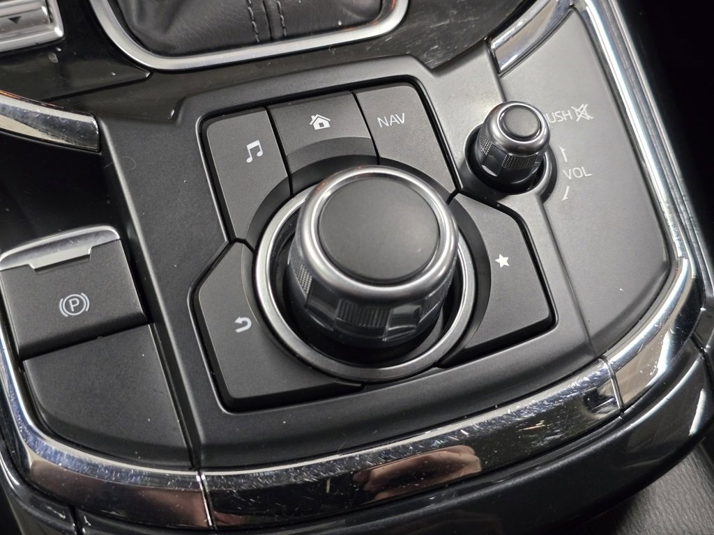 Used 2018 MAZDA CX-9 Touring image 27
