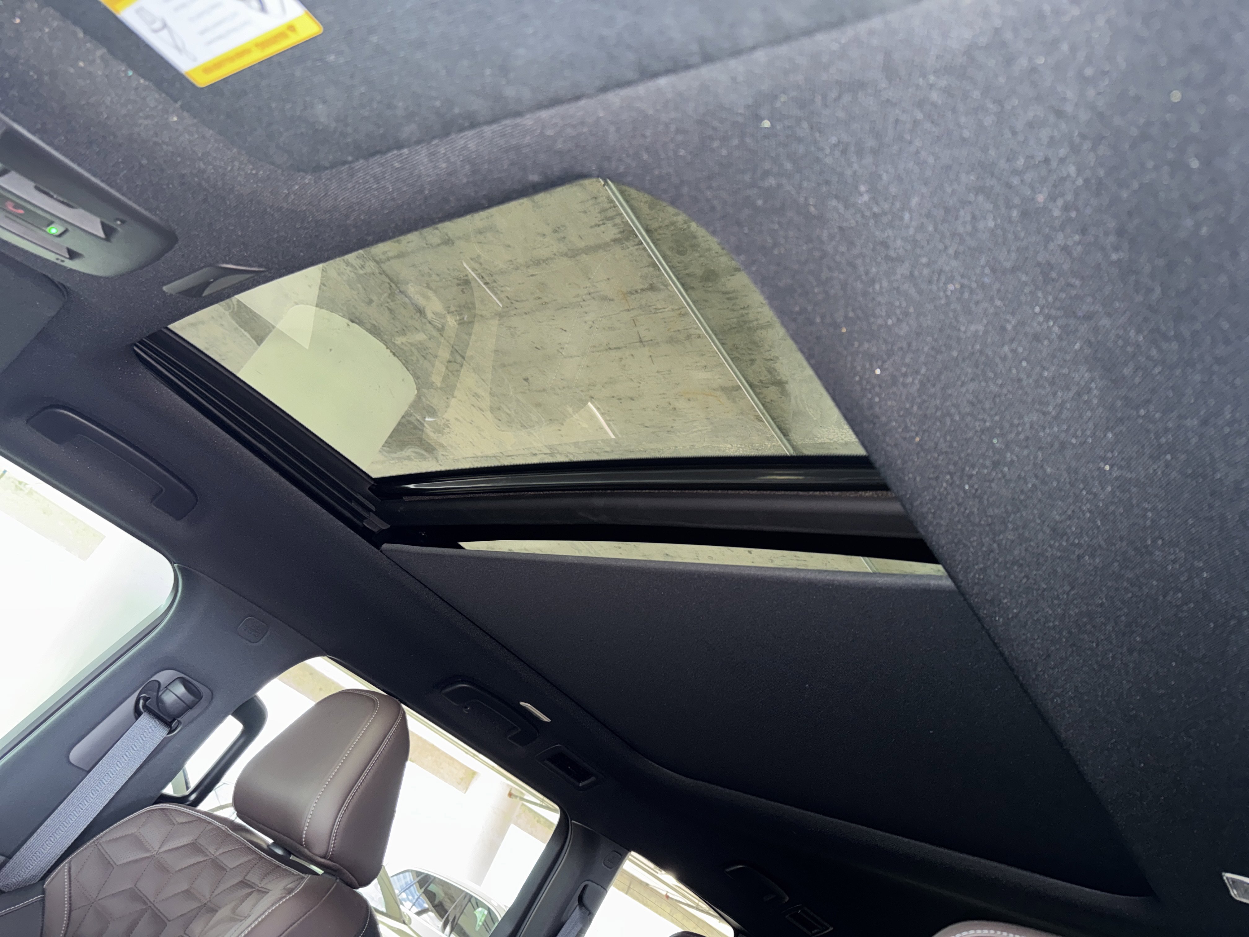 Used 2025 Nissan Armada Platinum image 33