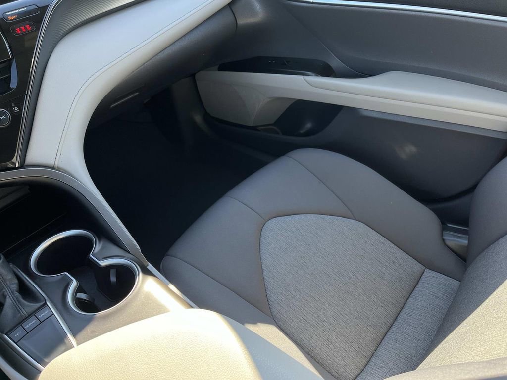 Used 2023 Toyota Camry LE image 13