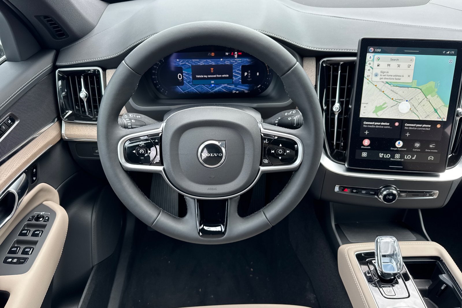 New 2026 Volvo XC90 B5 Plus w/ Protection Package AWD/4WD image 13