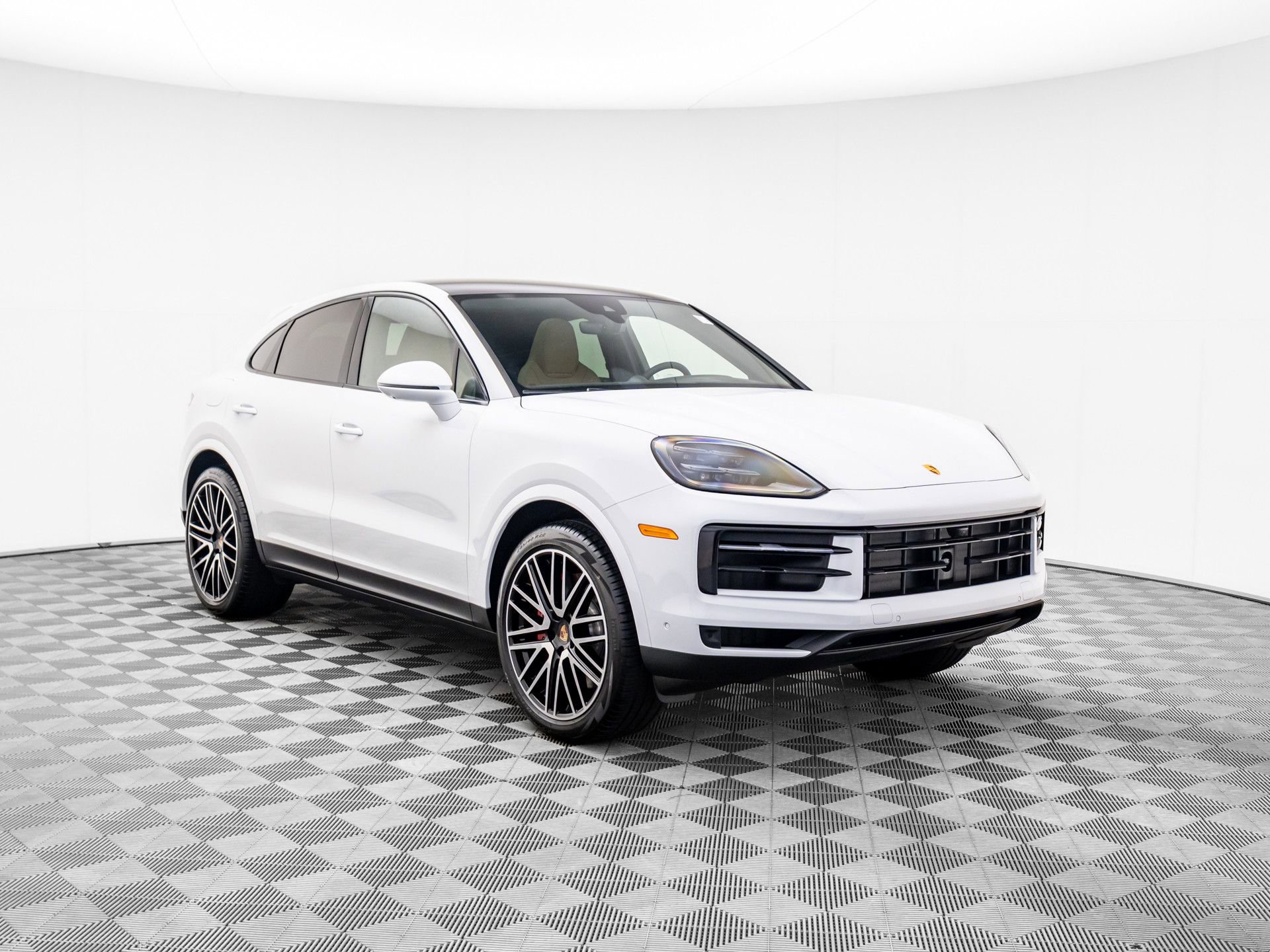 New 2025 Porsche Cayenne S image 6