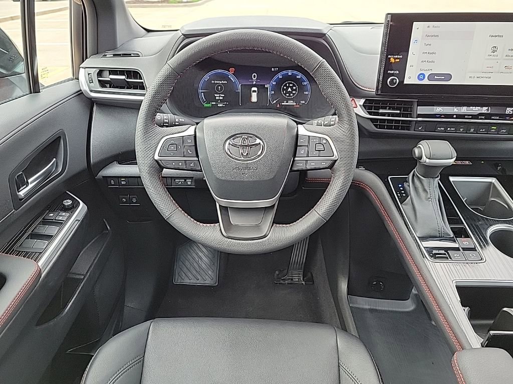Used 2025 Toyota Sienna XSE image 14