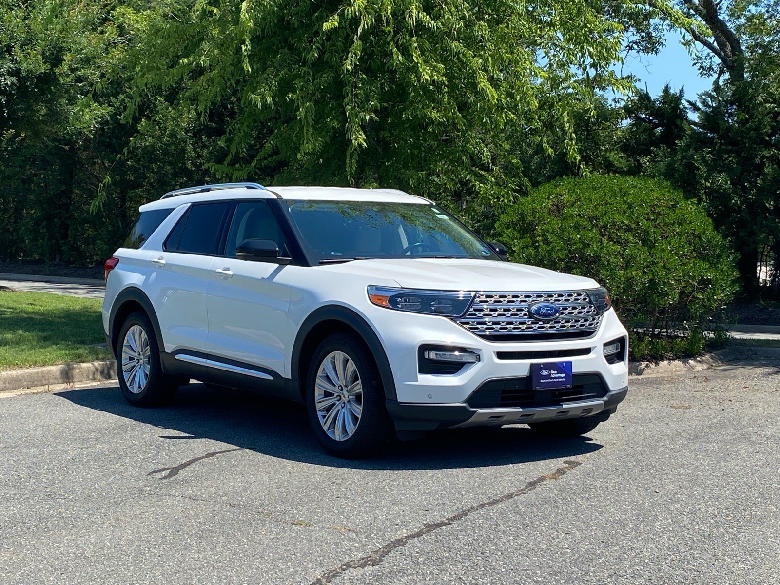 Certified 2020 Ford Explorer Limited RWD image 2