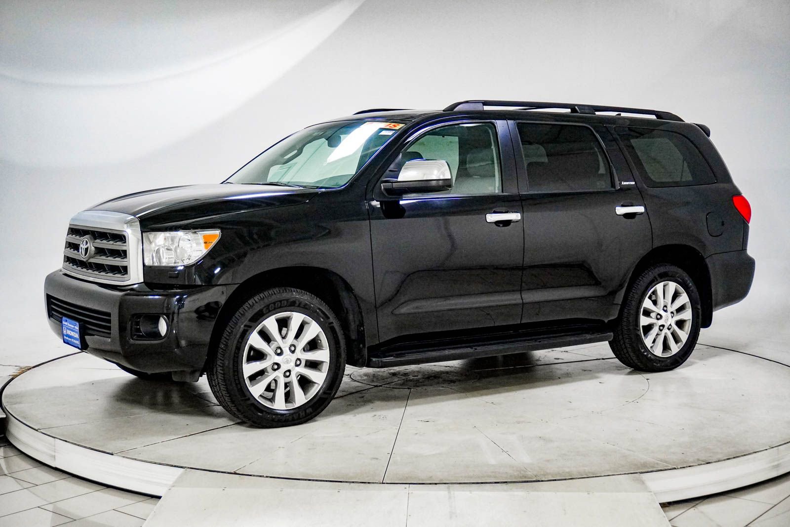 Used 2014 Toyota Sequoia Limited AWD/4WD image 4