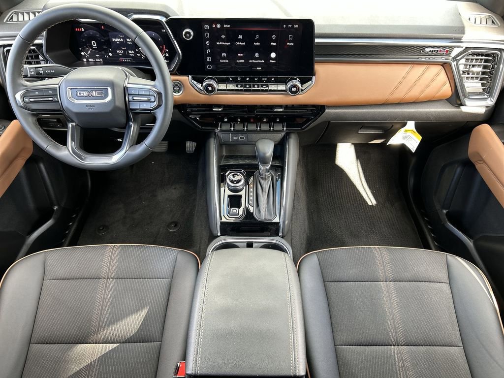 Used 2024 GMC Canyon AT4 w/ Technology Package image 20