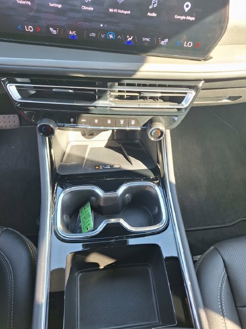 Used 2026 Chevrolet Traverse LT AWD/4WD image 27