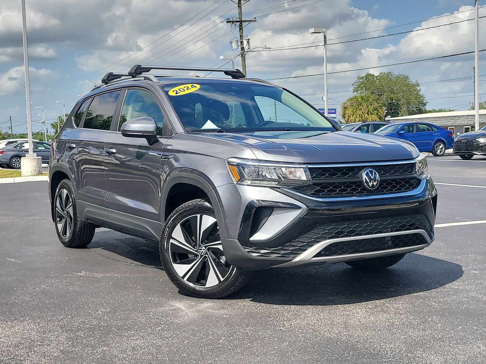 Used 2024 Volkswagen Taos SE image 33