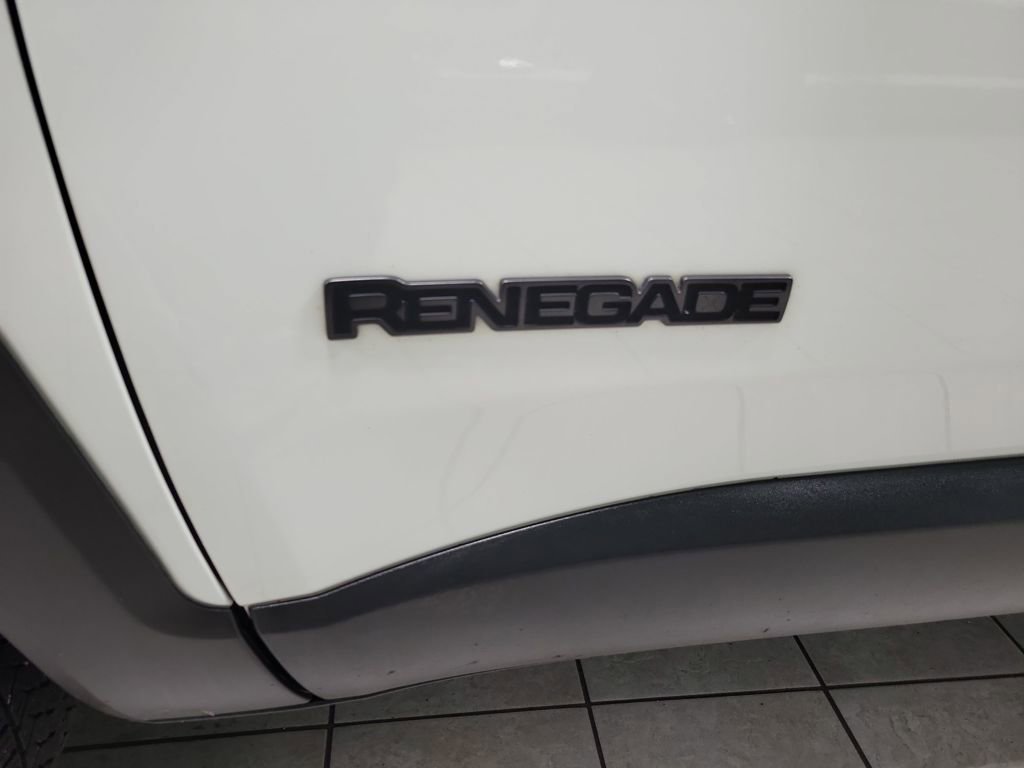 Used 2019 Jeep Renegade Limited w/ Quick Order Package 22P image 50