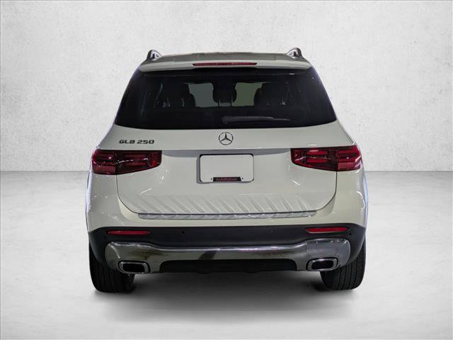 Certified 2025 Mercedes-Benz GLB 250 image 8