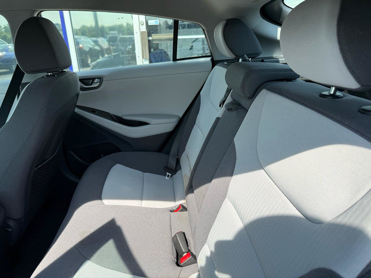 Used 2020 Hyundai Ioniq SE FWD image 8